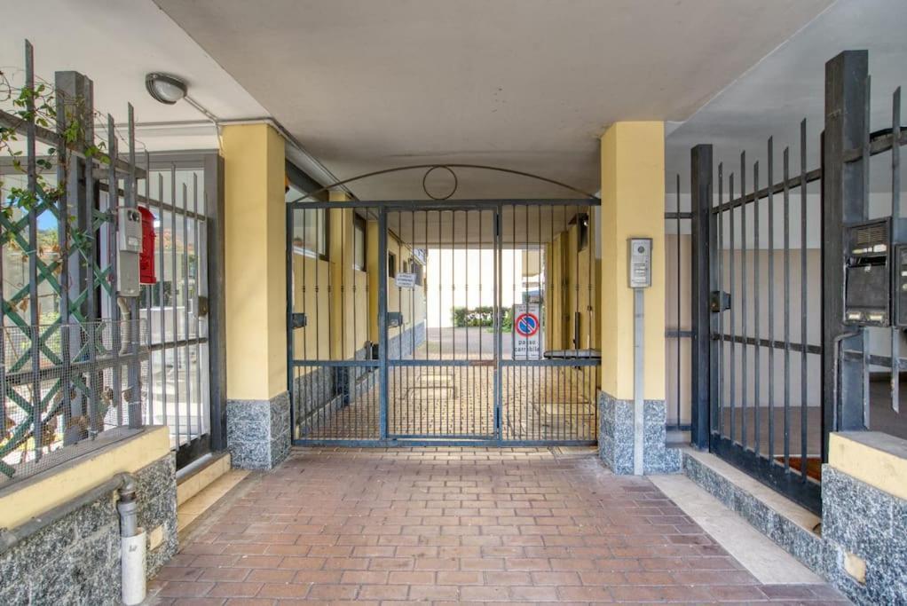Caseospitali - Casa Niden Il Tuo Nido A Cernusco Vicino Alla Metro 2Pax Чернуско-суль-Навильо Экстерьер фото